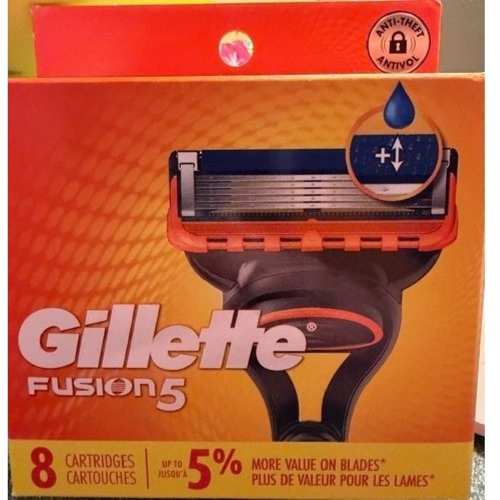 Gillette Fusion5 Mens Razor Blade Refills 8 Cartridges 5 Blade Shaving System